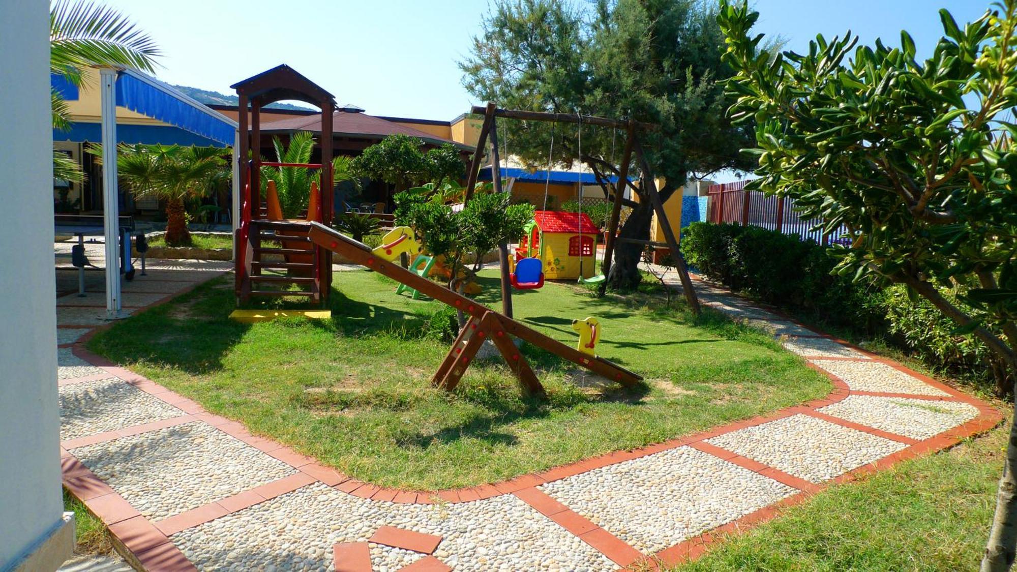 Residence Il Turistico Zambrone Exterior photo